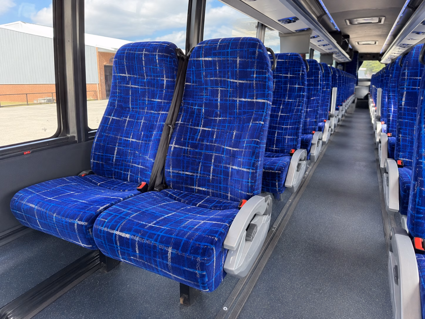 lansing airport shuttles for military and government travel